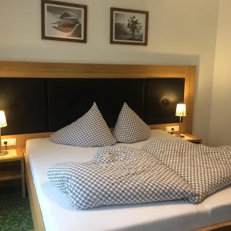 Jenneweinhof בית הארחה טוקס