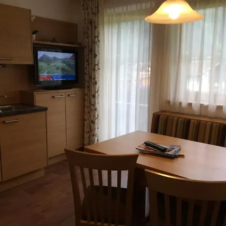 ゲストハウス Jenneweinhof トゥクス