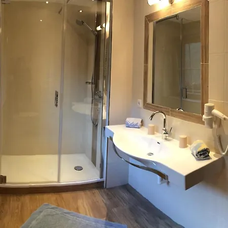 Jenneweinhof בית הארחה